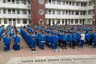 赤城初级中学户外活动场地