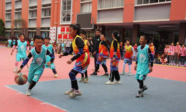 盘龙区园博小学户外活动场地