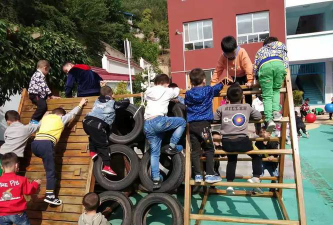 甘肃碧口幼儿园户外活动场地
