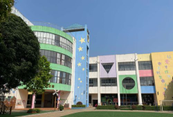 龙马潭区鱼塘镇民光幼儿园户外活动场地
