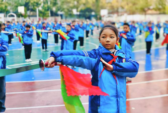咸丰县高乐山镇晨光小学户外活动场地