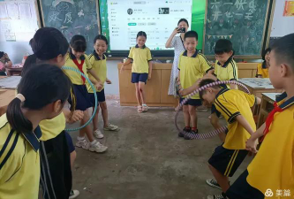 吴川市振文镇鱼笱埠小学户外活动场地