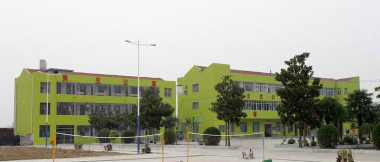 天门市蒋场镇蒋场小学户外活动场地