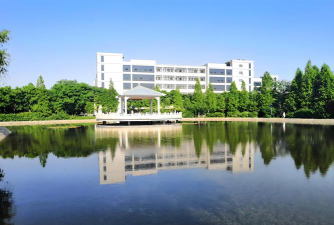 河北农业大学现代科技学院户外活动场地