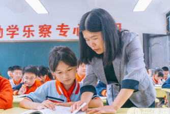 西山区强兴学校户外活动场地