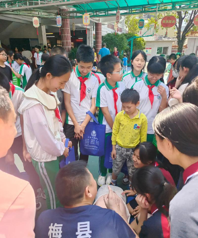 石扇镇中心小学户外活动场地