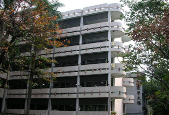 高雄市立明义国中户外活动场地