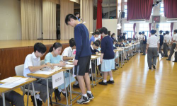 高雷中学户外活动场地