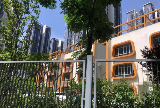 温江县工会职工幼儿园户外活动场地