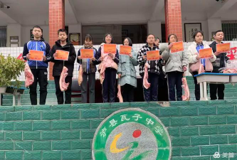 潮河镇瓦子中学户外活动场地