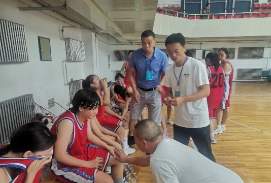 黑龙江省双鸭山市第三十八中学户外活动场地