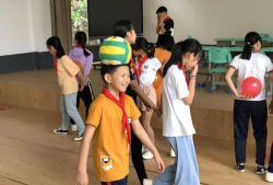 永定县峰市中心小学户外活动场地