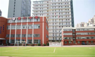 佳木斯市德仁中学户外活动场地