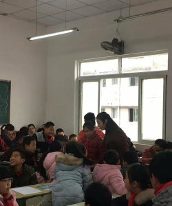 三台县老马乡学校户外活动场地