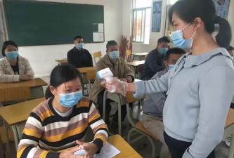 信宜市怀乡镇罗马小学户外活动场地