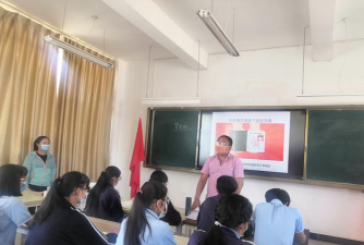 弥渡县密祉乡初级中学户外活动场地