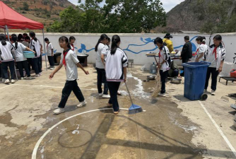 弥渡县德苴乡初级中学户外活动场地