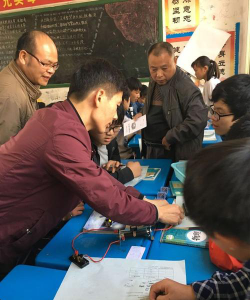 石牛初级中学户外活动场地