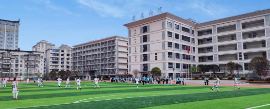安县兴仁乡初级中学校户外活动场地