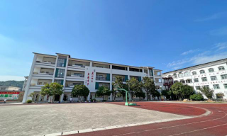 淳安县大墅镇上坊中心完小户外活动场地