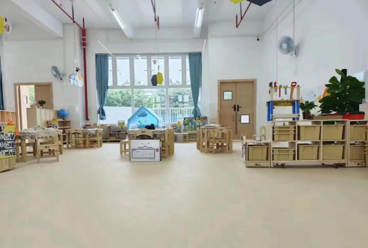 佛山市南海区大沥平地幼儿园户外活动场地