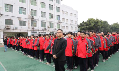 江由市东兴学校户外活动场地