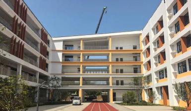 绿影小学户外活动场地
