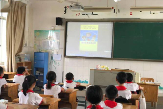 慈溪市浒山街道碧海小学户外活动场地