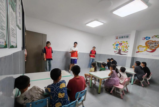 潮安县官塘镇尧里管区幼儿园户外活动场地