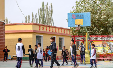 莎车县米夏乡中学户外活动场地