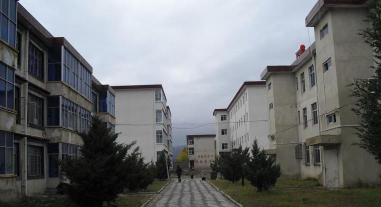 拉萨外语学校户外活动场地