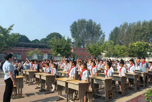 桐城市卅铺镇大林小学户外活动场地