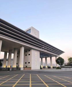 武汉工商学院户外活动场地