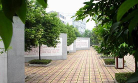 四川省武胜县八一初级中学校户外活动场地