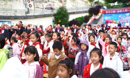 盐津县柿子乡中心完小户外活动场地