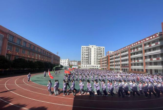 春城镇第三小学户外活动场地
