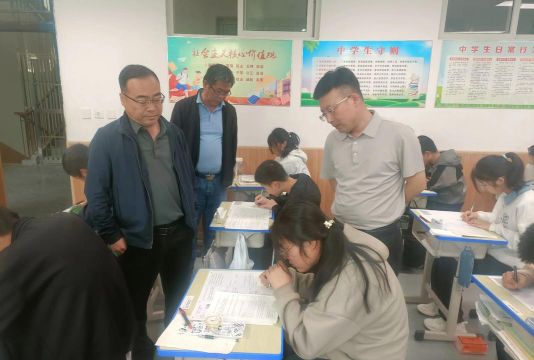 三官庙乡初级中学户外活动场地
