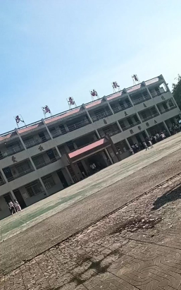 英德市第三小学户外活动场地