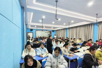 重庆市开县百里初级中学户外活动场地