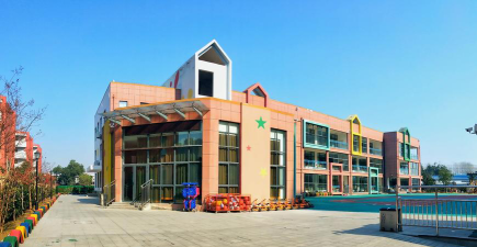 胶州大草泊幼儿园户外活动场地