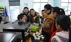 龙泉市锦溪镇中心小学户外活动场地