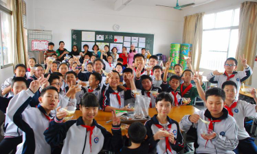 东莞市莞城运河小学户外活动场地