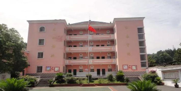 安源镇中心小学户外活动场地