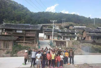 景东县曼等乡中心小学户外活动场地