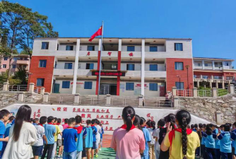 高垅小学户外活动场地