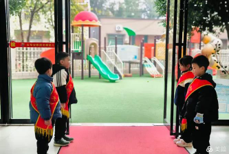 衡阳市时代阳光实验幼儿园户外活动场地