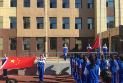 长春市第六十八中学安达分校户外活动场地