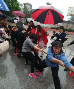 阳春市岗美镇中心小学户外活动场地