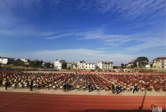 来宾市兴宾区城厢中学户外活动场地