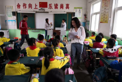 莱西市孙受中心小学户外活动场地